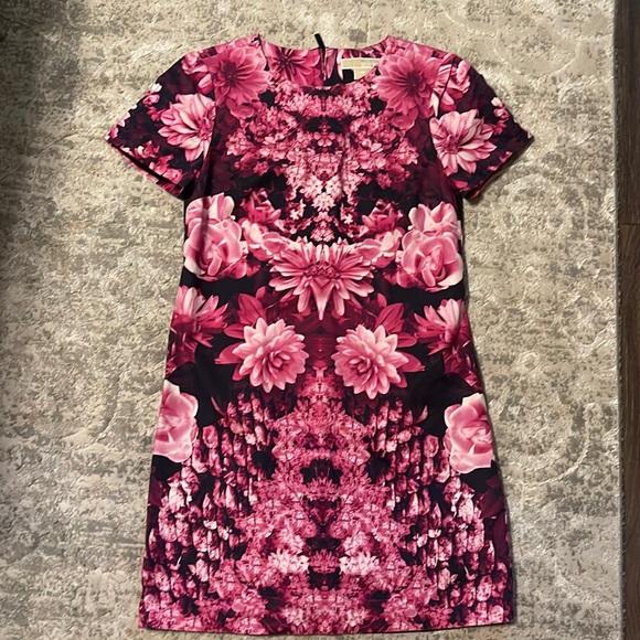 Floral Michael Kors pink and Black Shift Dress Size 6P Work or Office - Picture 2 of 5